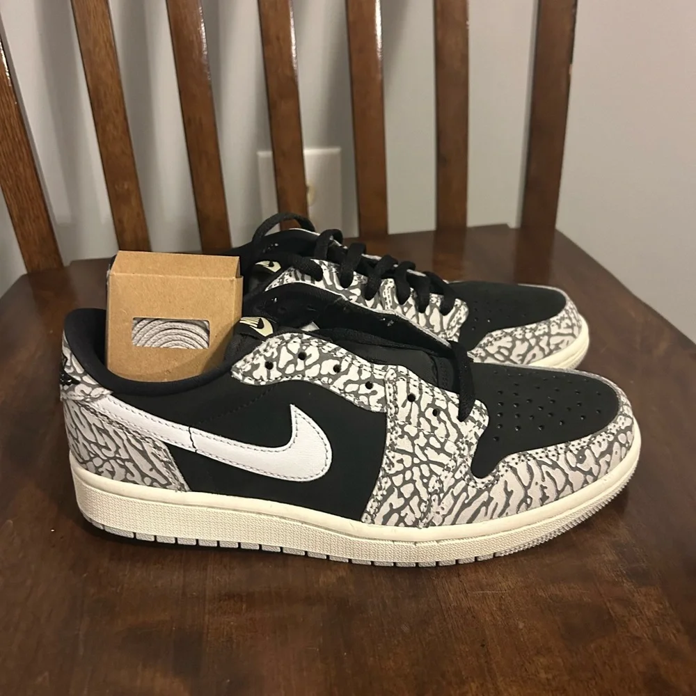 Nike Air Jordan‎ 1 Retro Low OG Black Cement Elephant Mens Size 6.5 Sneakers
